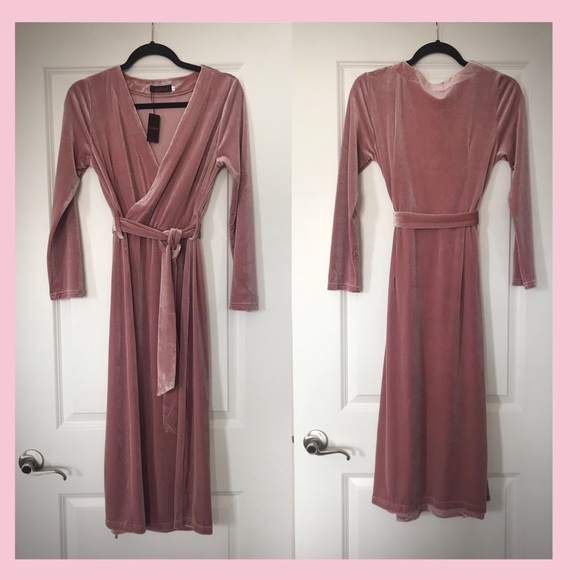 BNWT Blush Velvet Wrap Dress - Picture 4 of 8
